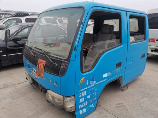 汽車回用件駕駛室